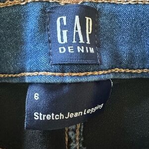 Gap little girl size 6 Jean leggings